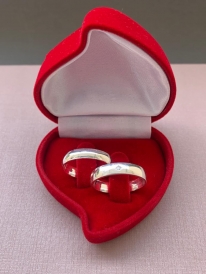 Par de aliança de prata abaulada, lisa 6mm