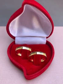 Par de aliança de ouro 12k anatômico abaulado 3mm