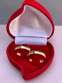 Par de aliança de ouro 12k anatômico suave, abaulado suave 4mm