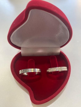 Par de aliança de prata masculino reta anatômica risco central 3mm